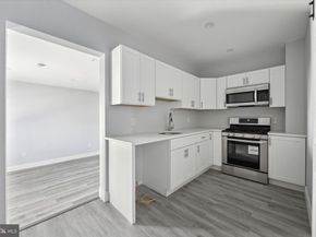 1939 W Diamond Street, Philadelphia PA 19121