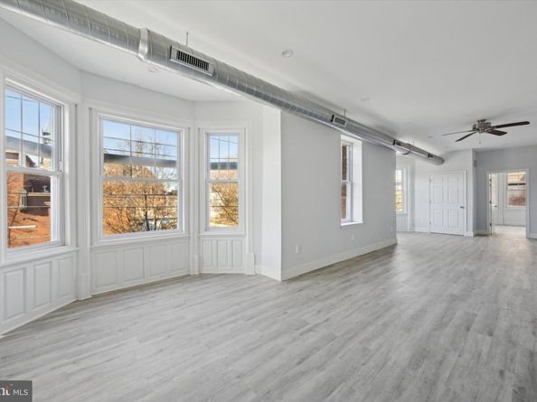 1939 W Diamond Street, Philadelphia PA 19121
