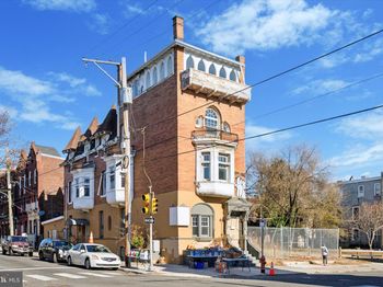1939 W Diamond Street