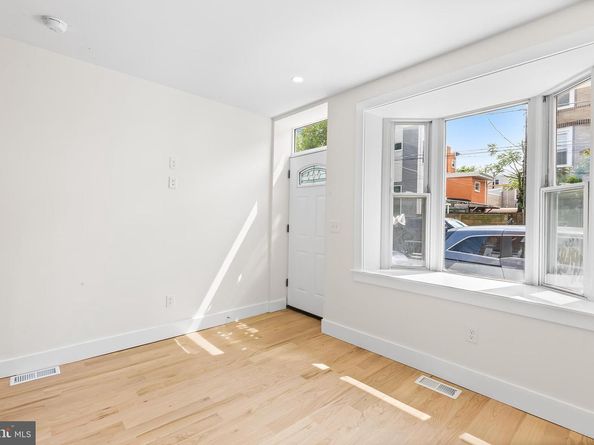 2441 E Firth Street, Philadelphia PA 19125