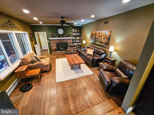 1221 Creek Road, Furlong PA 18925
