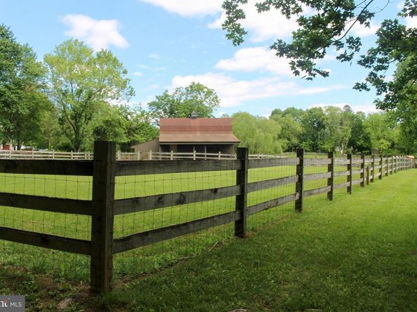 1221 Creek Road, Furlong PA 18925