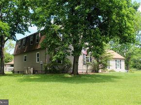 1221 Creek Road, Furlong PA 18925