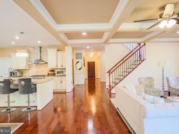 7313 Byrneley Lane, Annandale VA 22003