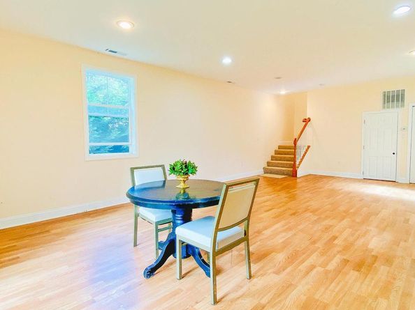 7313 Byrneley Lane, Annandale VA 22003