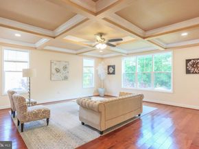7313 Byrneley Lane, Annandale VA 22003