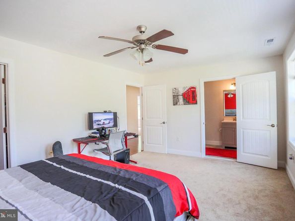 7313 Byrneley Lane, Annandale VA 22003