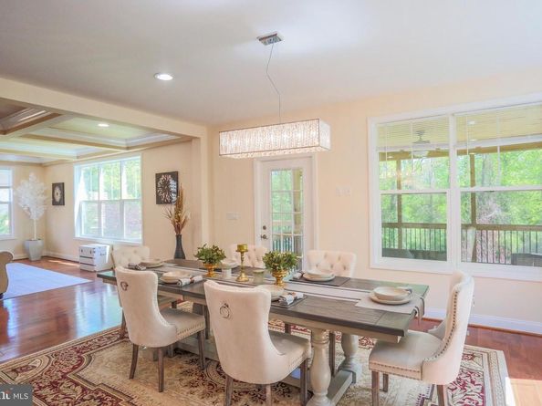 7313 Byrneley Lane, Annandale VA 22003