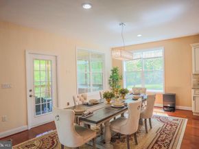 7313 Byrneley Lane, Annandale VA 22003