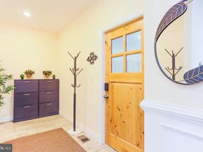 7313 Byrneley Lane, Annandale VA 22003