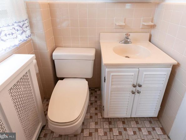 1052 Allengrove Street, Philadelphia PA 19124