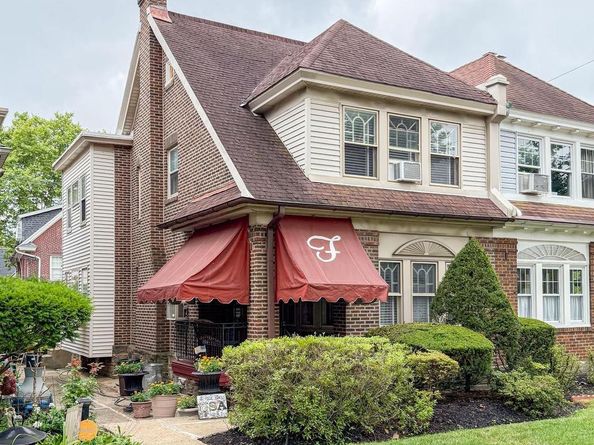 1052 Allengrove Street, Philadelphia PA 19124