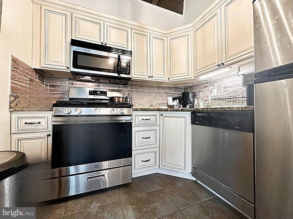 7839 Enola Street 204, Mclean VA 22102