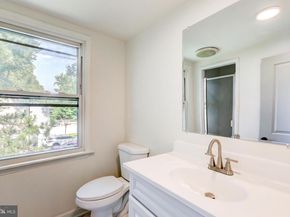 225 Lynbrooke Road, Springfield PA 19064