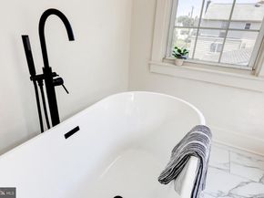 225 Lynbrooke Road, Springfield PA 19064