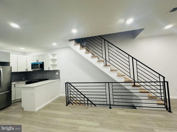 631 Cross Street, Philadelphia PA 19147
