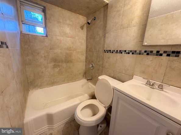 2832 B Street, Philadelphia PA 19134
