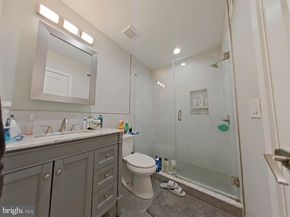 730 N 16TH Street, Philadelphia PA 19130