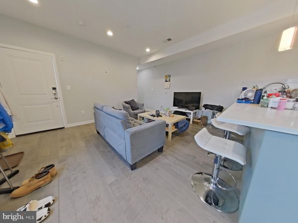 730 N 16TH Street, Philadelphia PA 19130