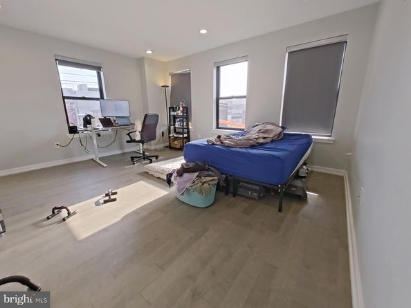730 N 16TH Street, Philadelphia PA 19130