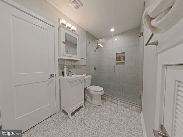 730 N 16TH Street, Philadelphia PA 19130