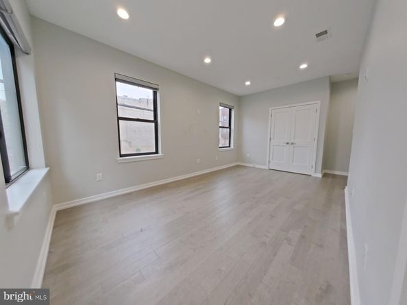 730 N 16TH Street, Philadelphia PA 19130
