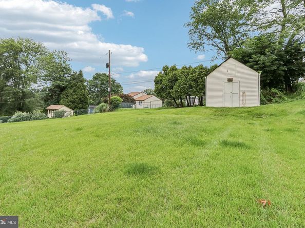 694 Davisville Road, Warminster PA 18974