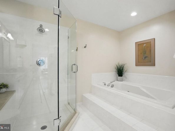 2119 21st Road N, Arlington VA 22201