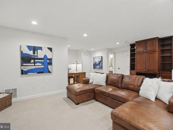 2119 21st Road N, Arlington VA 22201