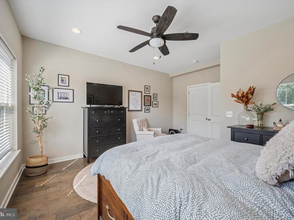 446 Kingsley Street, Philadelphia PA 19128