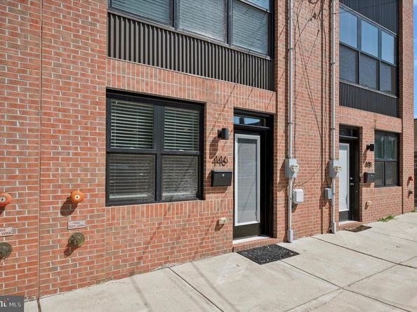 446 Kingsley Street, Philadelphia PA 19128