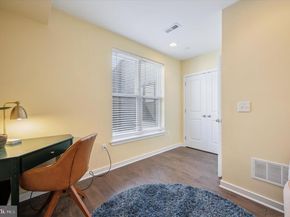446 Kingsley Street, Philadelphia PA 19128