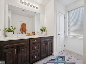 446 Kingsley Street, Philadelphia PA 19128