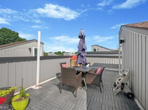 446 Kingsley Street, Philadelphia PA 19128