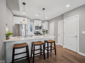 446 Kingsley Street, Philadelphia PA 19128