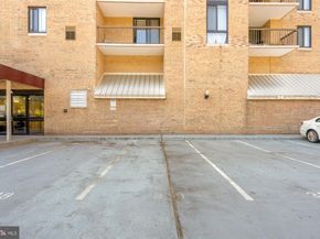 4500 S Four Mile Run Drive 304, Arlington VA 22204
