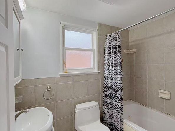9235 Outlook Avenue, Philadelphia PA 19114