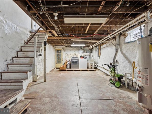 7516 Watson Street, Philadelphia PA 19111