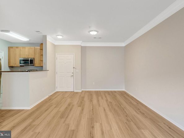 1580 Spring Gate Drive 4111, Mclean VA 22102
