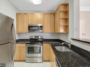 1580 Spring Gate Drive 4111, Mclean VA 22102