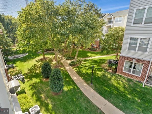 1580 Spring Gate Drive 4111, Mclean VA 22102