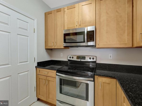 1580 Spring Gate Drive 4111, Mclean VA 22102