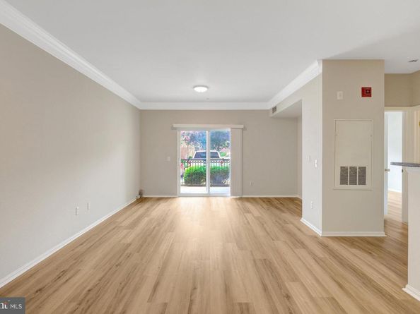1580 Spring Gate Drive 4111, Mclean VA 22102