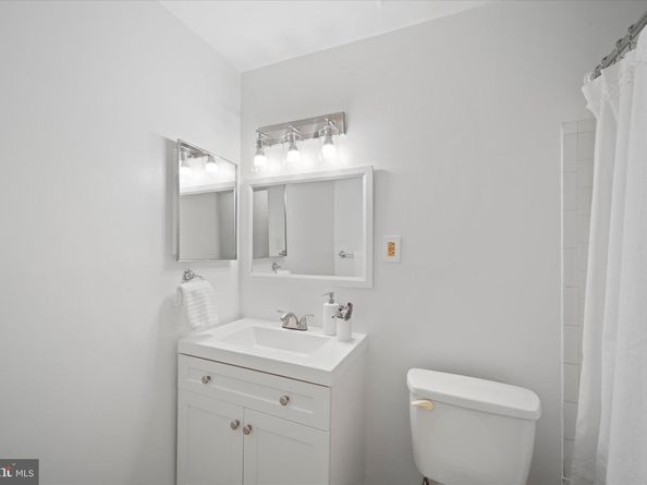 7613 Lee Highway 302, Falls Church VA 22042