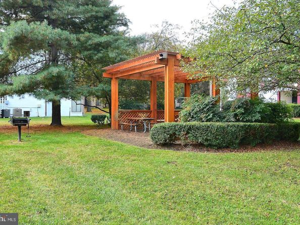 7613 Lee Highway 302, Falls Church VA 22042