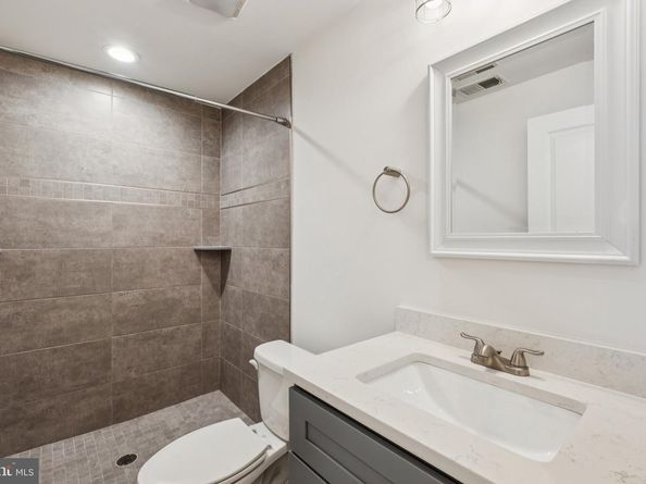 2529 W Oxford Street, Philadelphia PA 19121