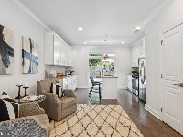 2529 W Oxford Street, Philadelphia PA 19121