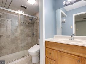 1543 Lincoln Way 301B, Mclean VA 22102