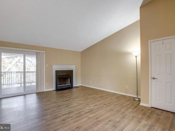 1543 Lincoln Way 301B, Mclean VA 22102