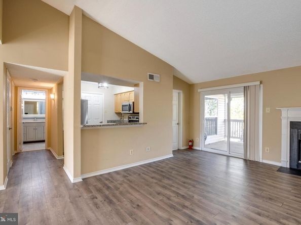 1543 Lincoln Way 301B, Mclean VA 22102